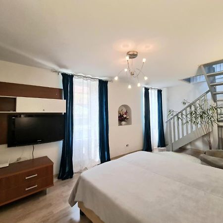 Appartement Happy House à Braşov Extérieur photo