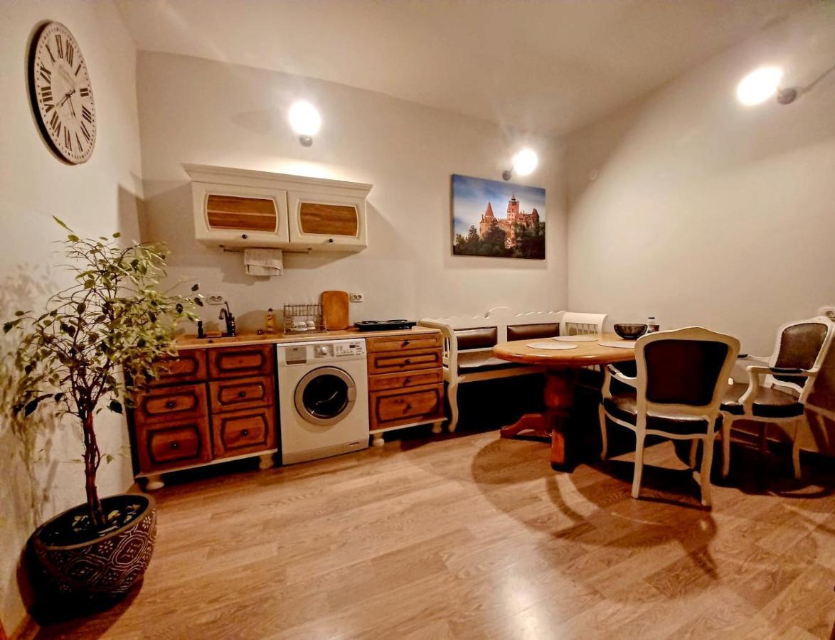 Appartement Happy House à Braşov Extérieur photo