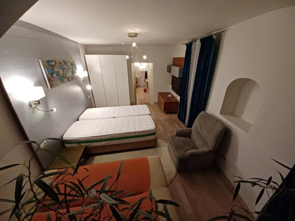 Appartement Happy House à Braşov Extérieur photo